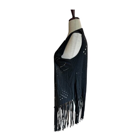 Black Faux Suede Fringe Vest | Boho | Western | Laser Cut| Floral – One Size - Picture 5 of 8
